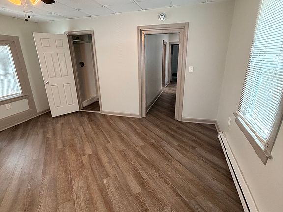 2nd image of 926 Buffalo St