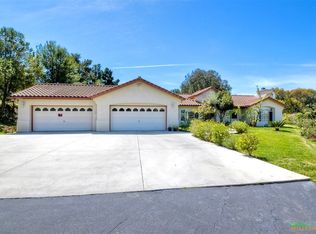 1690 Sunset Dr, Vista, CA 92081