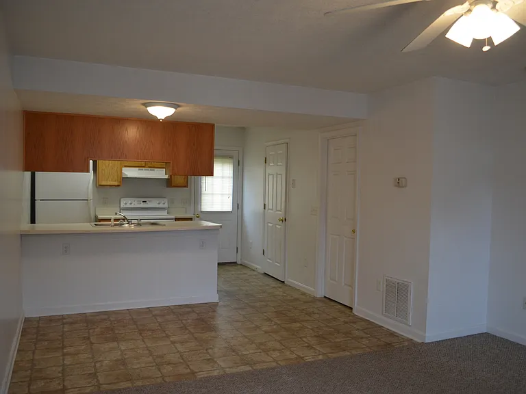 171 Sandy Ln — Photo 4