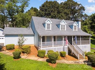 210 Meadow Run Ext, Asheville, NC 28806