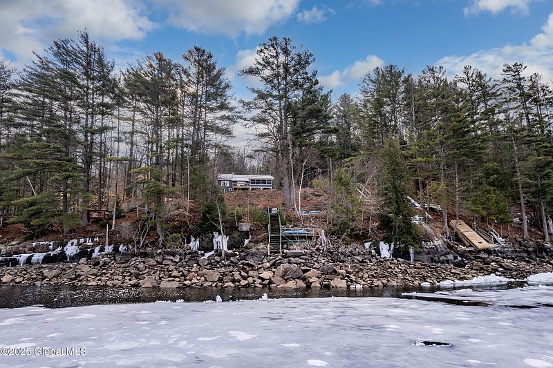 2nd image of 2590 South Shore Road