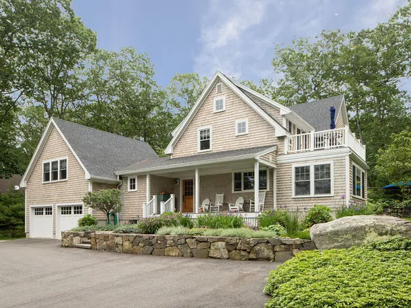 3 Pequanac Place, York, ME 03902