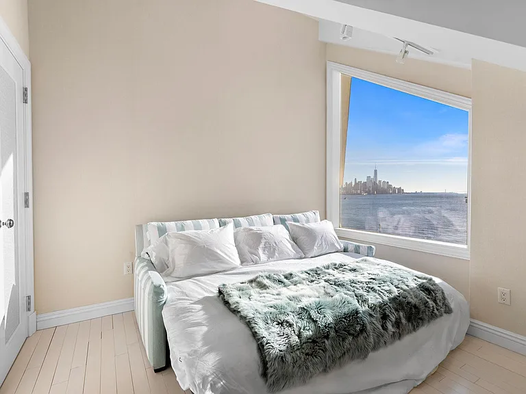 600 Harbor Blvd #1079-81R — Photo 36