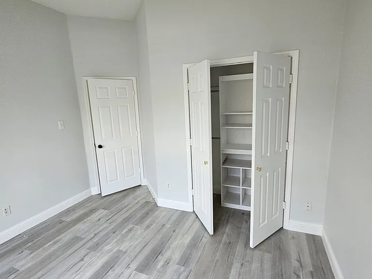 1518 Fallcreek Ct — Photo 16