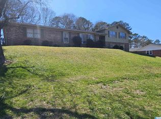 408 Cherokee Trl, Anniston, AL 36206