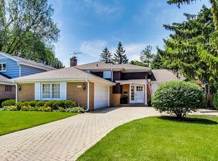 1525 W Talcott Rd, Park Ridge, IL 60068