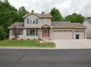 314 Kames Ct, Slinger, WI 53086