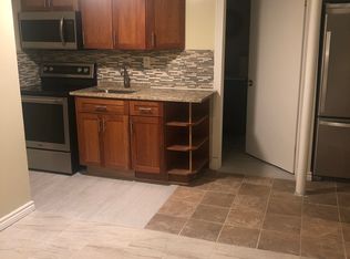23 1st St, Taunton, MA 02780