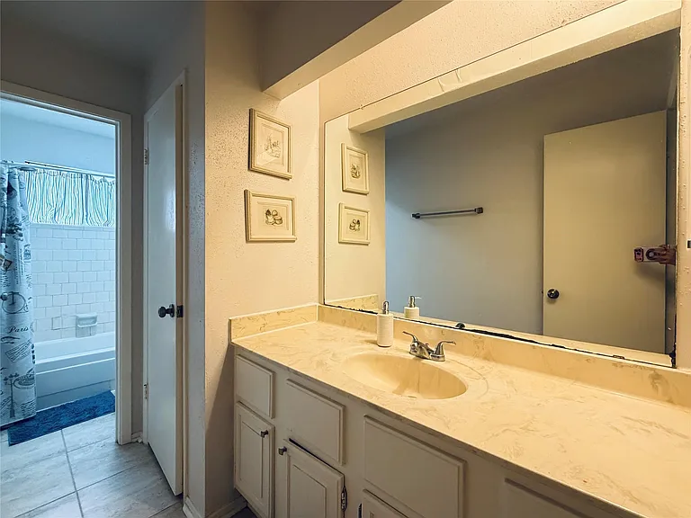 22319 Merrymount Dr — Photo 22