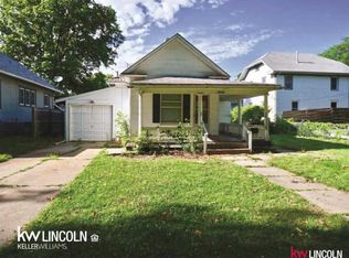 1034 Sumner St, Lincoln, NE 68502