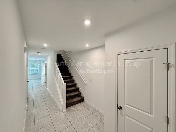 3rd image of 1622 Fan Palm Dr