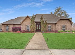 565 Turtle Ln, Brandon, MS 39047