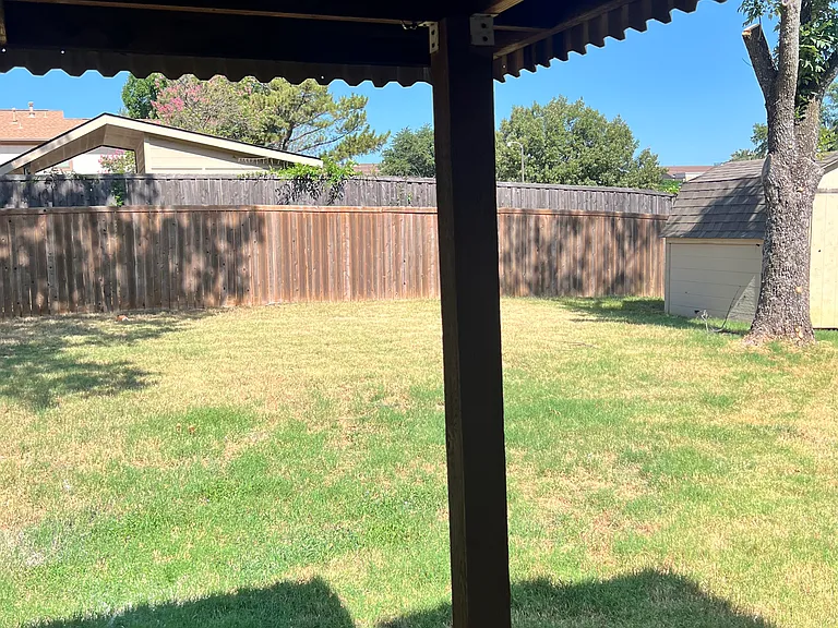 3923 White Oak Ct — Photo 13