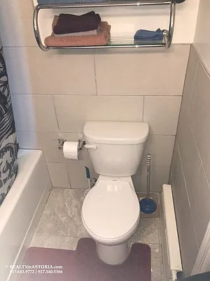 Rented by Alexiou Realty | media 7