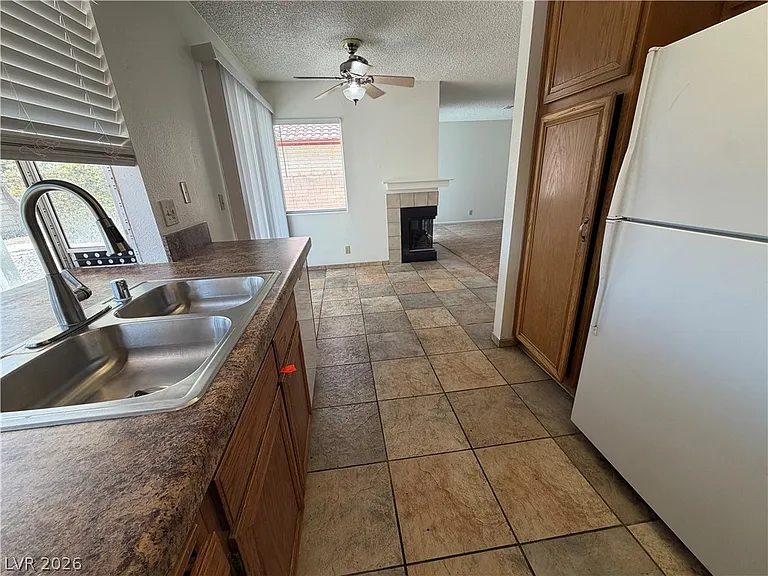 9509 Swan Bay Dr — Photo 25