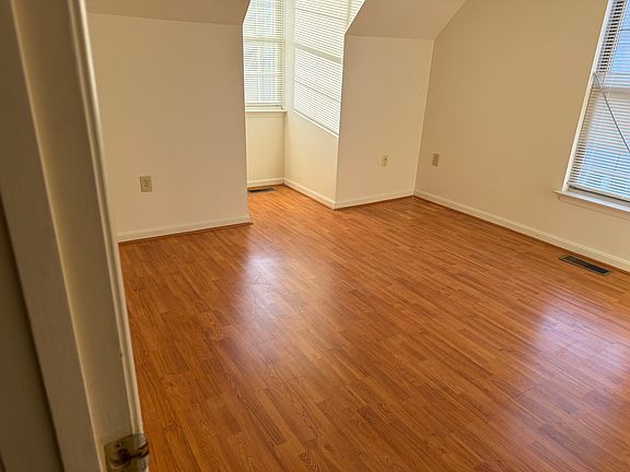 5th image of 1241 Timber View Dr #1241