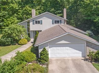 12320 Woodin Rd, Chardon, OH 44024