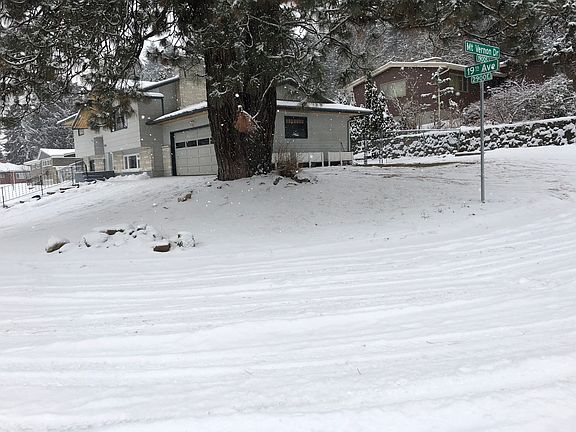 RV Parking Rock Wall