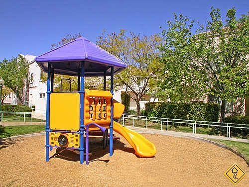4th image of 6175 Periwinkle Way