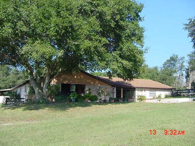2 bed, 1.0 bath, 1300 sqft, $1,800 — Photo 3