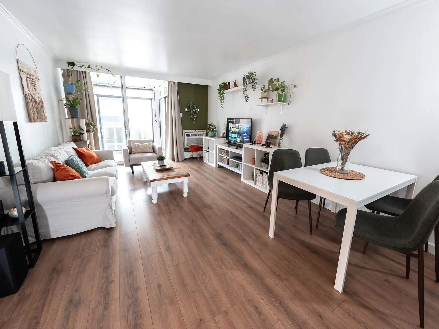 1 bed, 800 sqft, $2,150 — Photo 4