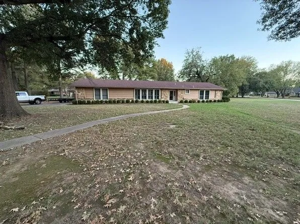 3103 Cromwell St, Muskogee, OK 74403