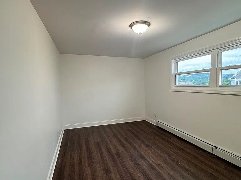 1319 Bryn Mawr St #2 — Photo 6