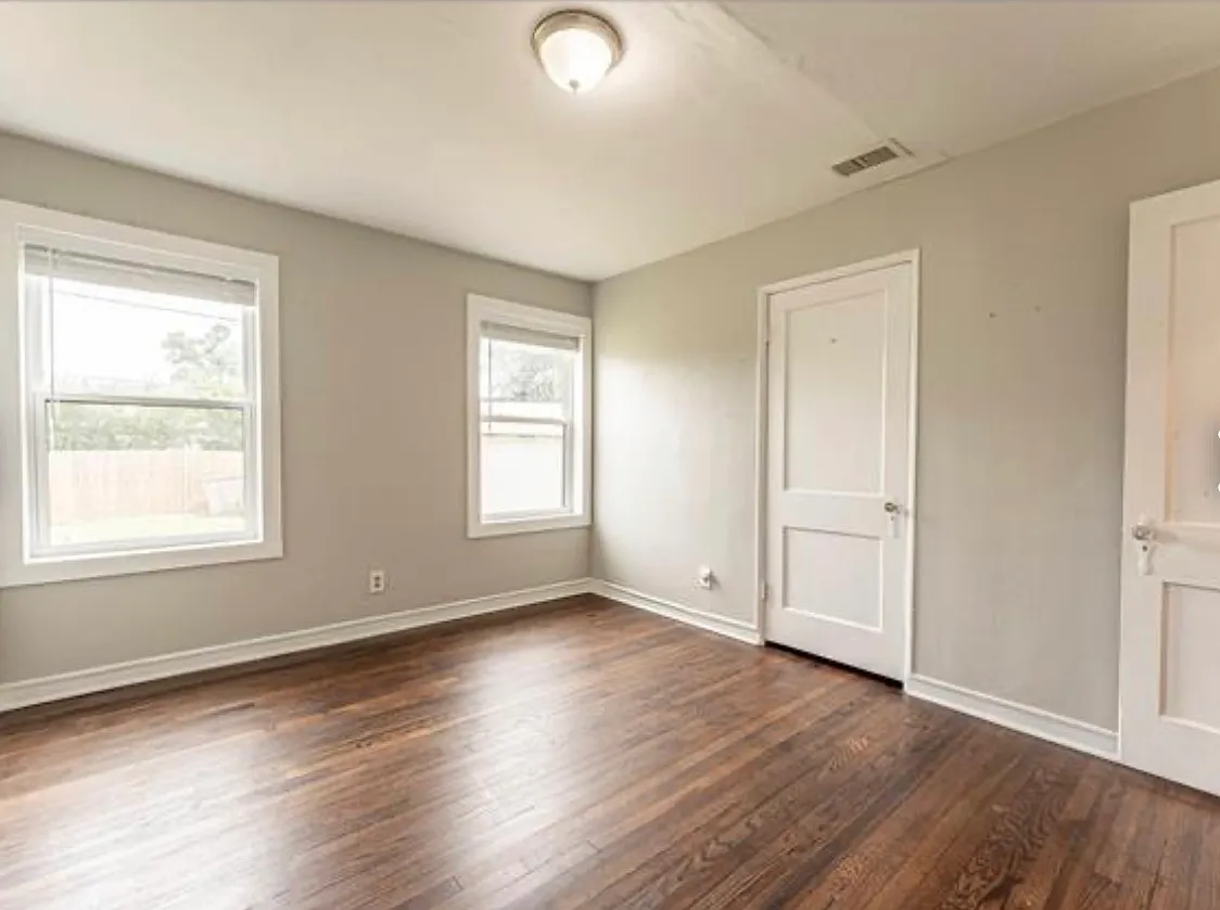 2 bed, 1200 sqft, $2,350 — Photo 4