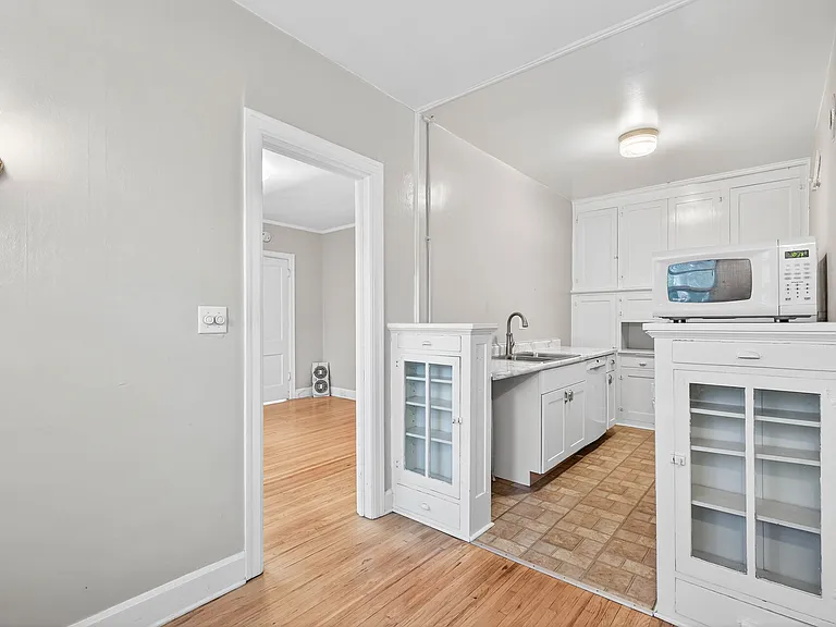 2103 Harriet Ave #206 — Photo 3