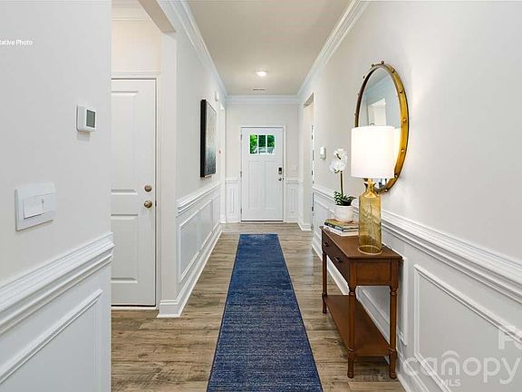 2nd image of 7541 Bainbridge Rd