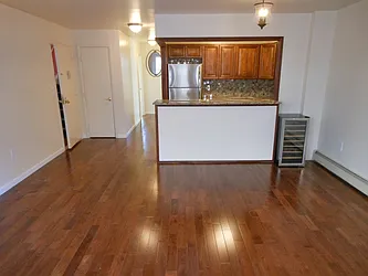 Rented by R New York