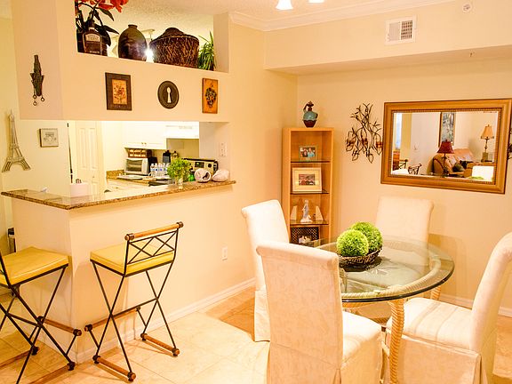 Open Kitchen to Dining
