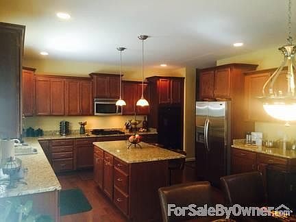 2nd image of 9091 Sutlers Ln