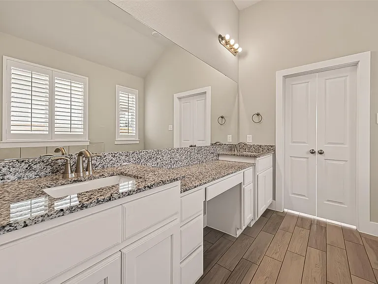 2619 Lilac Point Ln — Photo 41
