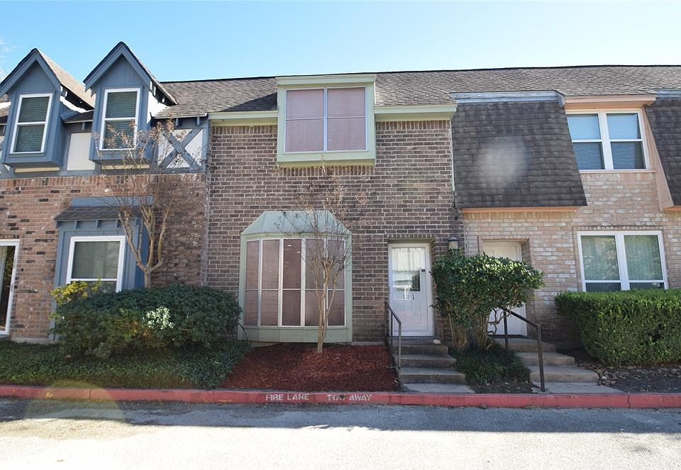 1st image of 840 Threadneedle St APT 181