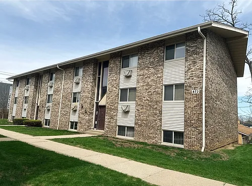 880 N Milwaukee Ave #D2 Photo 1