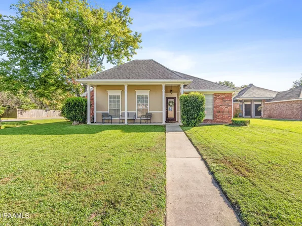 104 Riesling Cir, Broussard, LA 70518