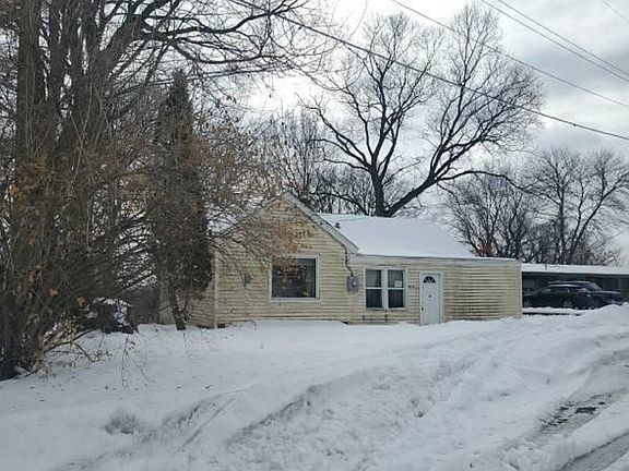 3rd image of 4815 Canterbury Rd