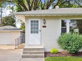 2043 Coral Ln, Eagan, MN 55122