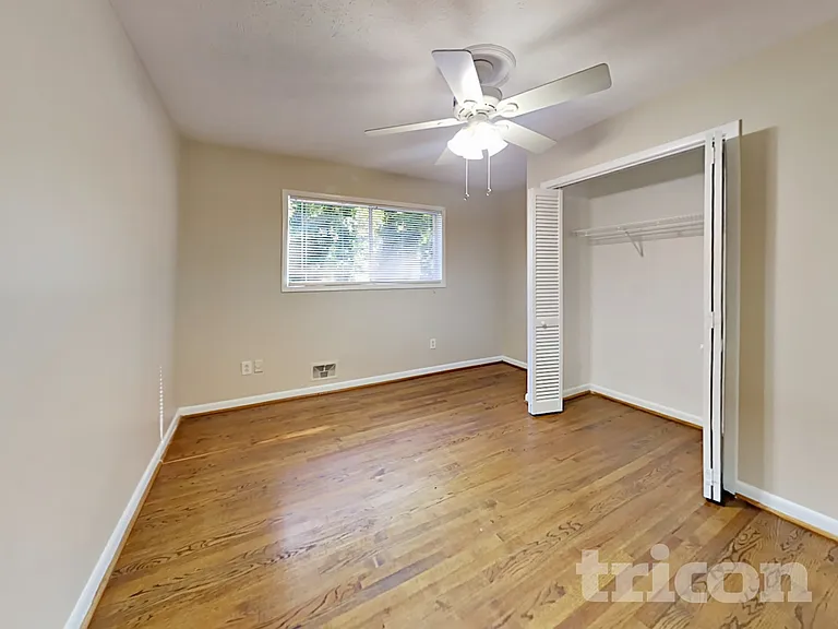 543 Barbashela Cir — Photo 17