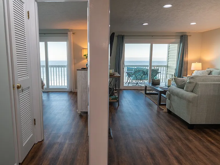 2105 Surfrider Ct — Photo 12