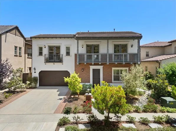 644 E Camellia Way, Azusa, CA 91702