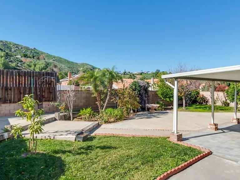 2209 Canyon Dr — Photo 27