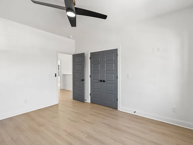116 Arbor Ridge Cir — Photo 32