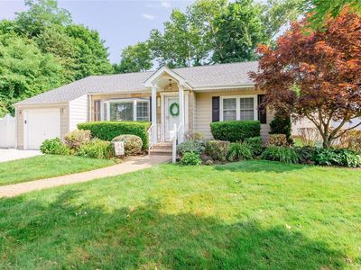 82 Shaw Drive, Merrick, NY, 11566