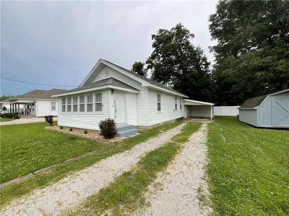 2400 N Raney St, Effingham, IL 62401