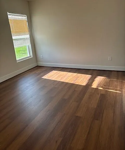 515 SW 8th Pl — Photo 4