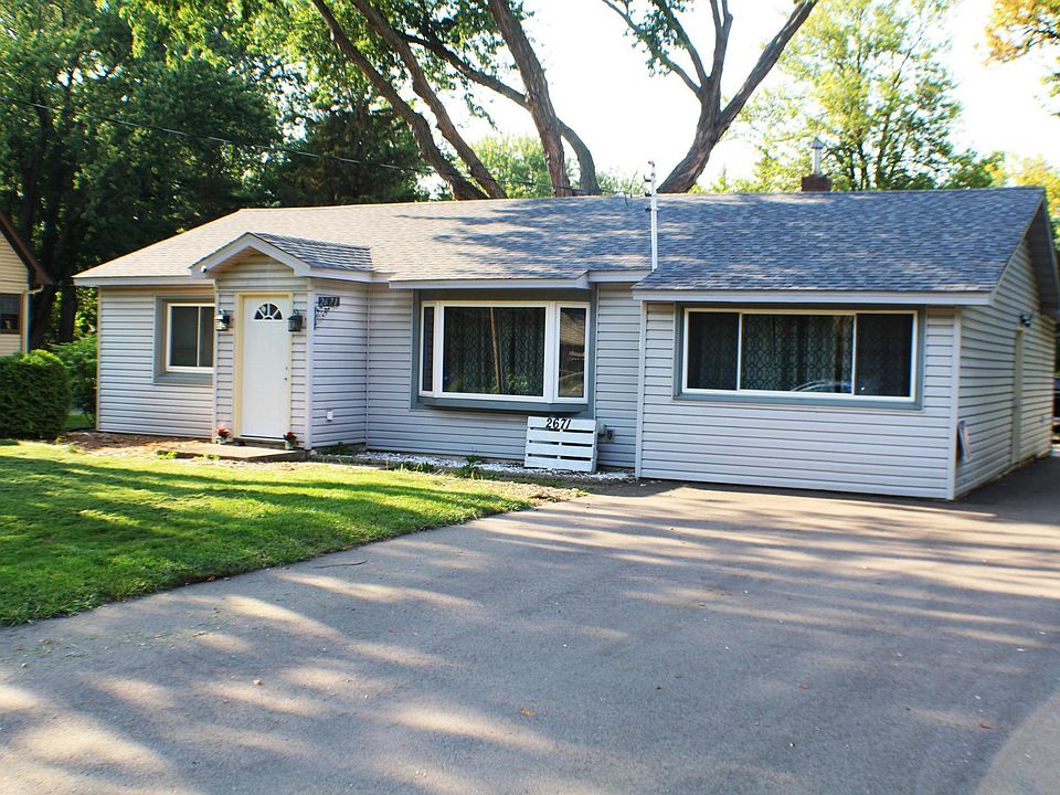 1st image of 2671 Midvale Pl E