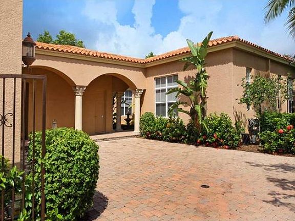 2nd image of 8579 Bellagio Dr