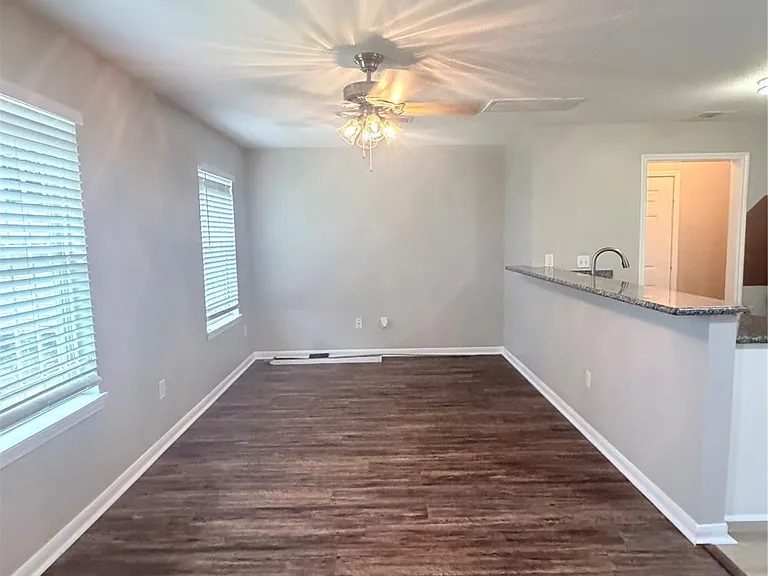 8202 Cannon St #B — Photo 6